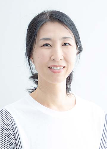スタッフ：笹岡晴子