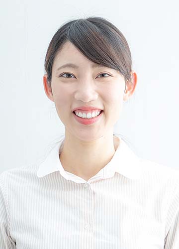 スタッフ：荒木郁美